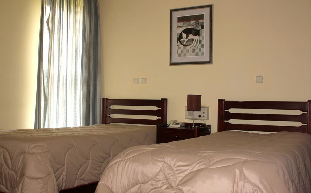 فالونغو Hotel Dom Leal المظهر الخارجي الصورة