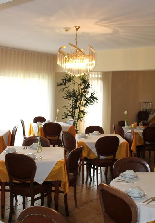 فالونغو Hotel Dom Leal المظهر الخارجي الصورة